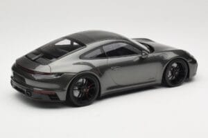 Porsche 911 992 Carrera 4 GTS Green Metallic Minichamps 1:18 155063101 Μέταλλο - εικόνα 2 από 6