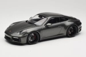 Porsche 911 992 Carrera 4 GTS Green Metallic Minichamps 1:18 155063101 Μέταλλο