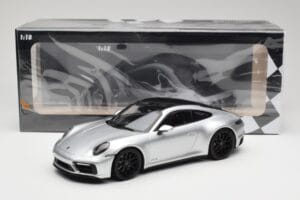 Porsche 911 992 Carrera 4 GTS Ασημί Minichamps 1:18 155063104 Μέταλλο - εικόνα 6 από 6