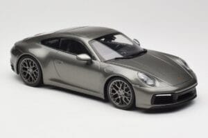 Porsche 911 992 Carrera 4S Aventurine Green Metallic Minichamps 1:18 155067328 Μέταλλο - εικόνα 2 από 6