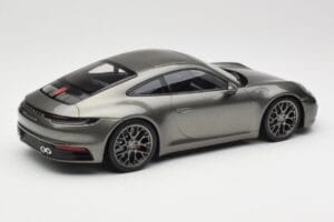 Porsche 911 992 Carrera 4S Aventurine Green Metallic Minichamps 1:18 155067328 Μέταλλο - εικόνα 3 από 6