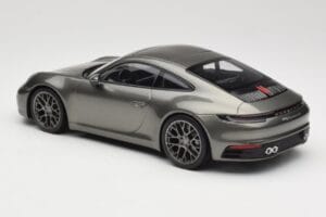 Porsche 911 992 Carrera 4S Aventurine Green Metallic Minichamps 1:18 155067328 Μέταλλο - εικόνα 4 από 6