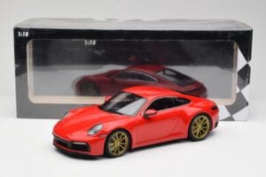 Porsche 911 992 Carrera 4S Guards Κόκκινο & Χρυσές Ζάντες Minichamps 1:18 153067328 Μέταλλο - εικόνα 6 από 6