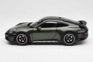 Porsche 911 992 Dakar Oak Πράσινο Μεταλλικό Norev 1:18 187241 Μέταλλο - εικόνα 4 από 9