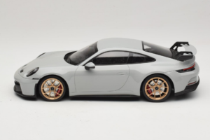 Porsche 911 992 GT3 Chalk Χρυσές Ζάντες Minichamps 1:18 117069001 Μέταλλο - εικόνα 3 από 6