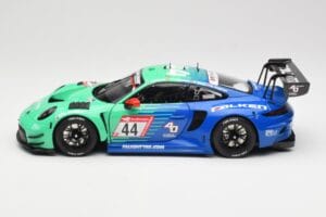 Porsche 911 992 GT3 R Falken #44 D. Eriksson / T. Heinemann 24 Hours of Nurburgring 2023 Minichamps 1:18 113236344 Μέταλλο - εικόνα 4 από 8