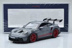 Porsche 911 992 GT3 RS Arctic Γκρι Pyro Κόκκινο Norev 1:18 187350 Μέταλλο - εικόνα 8 από 8