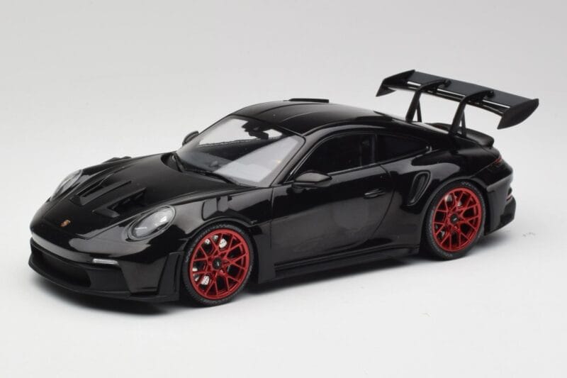Porsche 911 992 GT3 RS Μαύρο & Κόκκινες Ζάντες & Μαύρο Ντεκόρ Minichamps 1:18 153062240 Μέταλλο