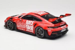 Porsche 911 992 GT3 RS Getspeed Race Taxi Guards Red Minichamps 1:18 110062040 Μέταλλο - εικόνα 7 από 8