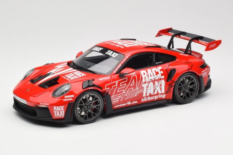 Porsche 911 992 GT3 RS Getspeed Race Taxi Guards Red Minichamps 1:18 110062040 Μέταλλο