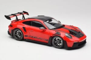 Porsche 911 992 GT3 RS Guards Κόκκινο & Ασημί Ζάντες Weissach Package Minichamps 1:18 153062246 Μέταλλο - εικόνα 4 από 6