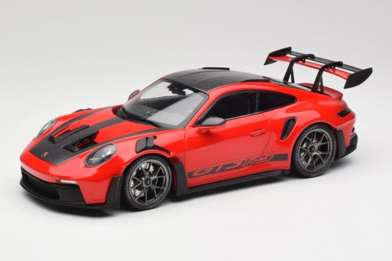 Porsche 911 992 GT3 RS Guards Κόκκινο & Ασημί Ζάντες Weissach Package Minichamps 1:18 153062246 Μέταλλο