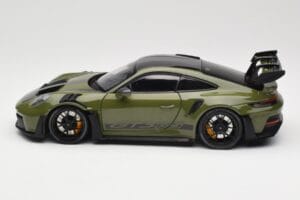 Porsche 911 992 GT3 RS Nato Olive & Black Wheels Minichamps 1:18 110062027 Μέταλλο - εικόνα 4 από 8