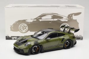 Porsche 911 992 GT3 RS Nato Olive & Black Wheels Minichamps 1:18 110062027 Μέταλλο - εικόνα 8 από 8