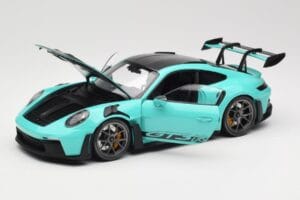 Porsche 911 992 GT3 RS Python Green & Dark Silver Wheels Minichamps 1:18 110062026 Μέταλλο - εικόνα 2 από 8