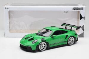Porsche 911 992 GT3 RS Python Πράσινο & Ασημί Ζάντες & Μαύρο Ντεκόρ Minichamps 1:18 153062235 Μέταλλο - εικόνα 6 από 6