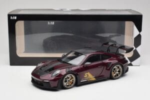 Porsche 911 992 GT3 RS Ultraviolet & Ασημί Ζάντες Minichamps 1:18 110062029 Μέταλλο - εικόνα 8 από 8