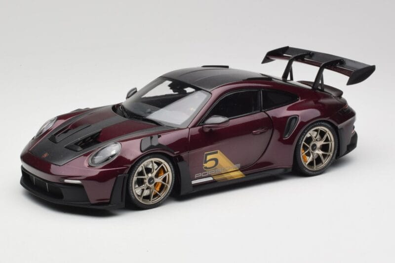 Porsche 911 992 GT3 RS Ultraviolet & Ασημί Ζάντες Minichamps 1:18 110062029 Μέταλλο