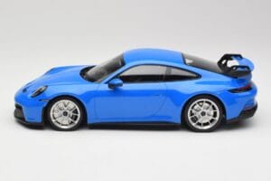 Porsche 911 992 GT3 Shark Μπλε & Ασημί Ζάντες Minichamps 1:18 143069015 Ρητίνη - εικόνα 3 από 6