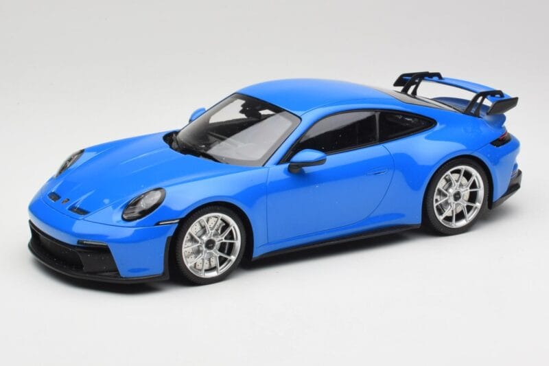 Porsche 911 992 GT3 Shark Μπλε & Ασημί Ζάντες Minichamps 1:18 143069015 Ρητίνη