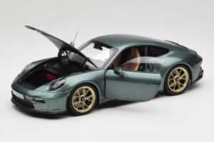Porsche 911 992 GT3 Touring Package Malachite Green Metallic Norev 1:18 187382 Μέταλλο - εικόνα 2 από 8