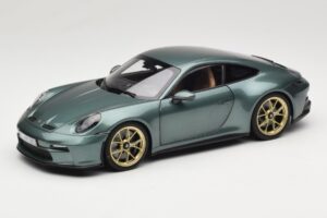 Porsche 911 992 GT3 Touring Package Malachite Green Metallic Norev 1:18 187382 Μέταλλο