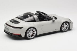 Porsche 911 992 Targa 4 GTS Γκρι Minichamps 1:18 155061064 Μέταλλο - εικόνα 2 από 6