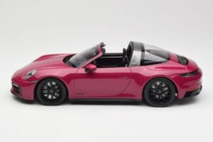 Porsche 911 992 Targa 4 GTS Rubystar Minichamps 1:18 155061066 Μέταλλο - εικόνα 3 από 6