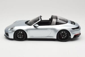 Porsche 911 992 Targa 4 GTS Ασημί Minichamps 1:18 155061061 Μέταλλο - εικόνα 3 από 6
