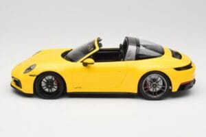 Porsche 911 992 Targa 4 GTS Κίτρινο Minichamps 1:18 153061064 Μέταλλο - εικόνα 3 από 6
