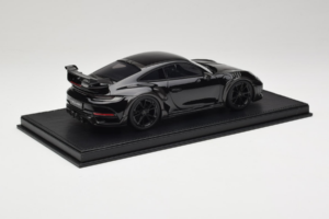 Porsche 911 992 TechArt GTstreet R Μαύρο Με Μαύρες Ζάντες TechArt 1:18 REMC012 Ρητίνη - εικόνα 3 από 6