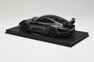 Porsche 911 992 TechArt GTstreet R Μαύρο Με Μπλε Ζάντες TechArt 1:18 REMC009 Ρητίνη - εικόνα 5 από 6