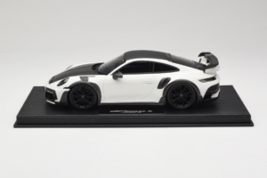 Porsche 911 992 TechArt GTstreet R Λευκό Με Μαύρες Ζάντες TechArt 1:18 REMC013 Ρητίνη