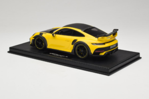 Porsche 911 992 TechArt GTstreet R Κίτρινο Με Μαύρες Ζάντες TechArt 1:18 REMC011 Ρητίνη - εικόνα 5 από 6