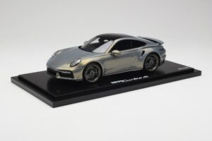 Porsche 911 Turbo S 992 Silver Bamboo Chromaflire With Display Case Spark 1:18 WAP0219100RTSS Ρητίνη - εικόνα 2 από 7