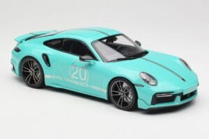 Porsche 911 992 Turbo S Sport Design Package Racing Green Minichamps 1:18 155069175 Μέταλλο - εικόνα 4 από 6