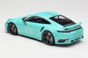 Porsche 911 992 Turbo S Sport Design Package Racing Green Minichamps 1:18 155069175 Μέταλλο - εικόνα 5 από 6