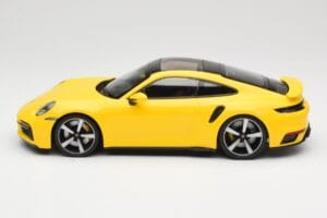 Porsche 911 992 Turbo S Κίτρινο Minichamps 1:18 155069071 Μέταλλο - εικόνα 3 από 6