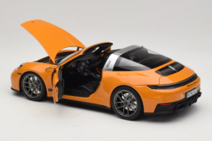 Porsche 911 992.2 Targa 4 GTS Bahama Yellow Norev 1:18 187190 Μέταλλο - εικόνα 7 από 10