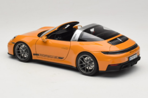 Porsche 911 992.2 Targa 4 GTS Bahama Yellow Norev 1:18 187190 Μέταλλο - εικόνα 9 από 10