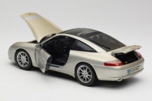 Porsche 911 996 Carrera 4S Ασημί Maisto 1:18 WAP02102212 Μέταλλο - εικόνα 5 από 8