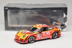 Porsche 911 997 GT3 R #8 De Lorenzi Racing De Lorenzi 24 Hours of Spa 2011 Minichamps 1:18 151118918 Μέταλλο - εικόνα 6 από 6