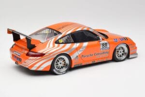 Porsche 911 997 GT3 R #88 Porsche Consulting 2005 AUTOart 1:18 77821 Μέταλλο - εικόνα 3 από 8