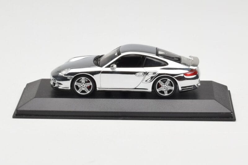Porsche 911 997 Turbo Chrome Silver Minichamps 1:43 WAP02060816-R Μέταλλο