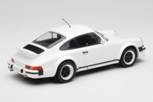 Porsche 911 SC GT Race Version IXO 1:18 18CMC007 Μέταλλο - εικόνα 2 από 6
