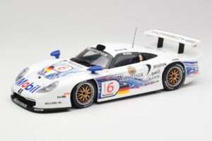 Porsche 911 GT1 #6 T. Boutsen / H-J. Stuck 1997 UT Models 1:18 39720 Μέταλλο