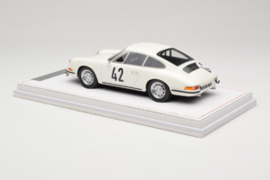 Porsche 911 S #42 R. Buchet / H. Linge Auguste Veuillet 24 Hours of Le Mans Class Winner 1967 IVY 1:18 REMC006 Ρητίνη - εικόνα 5 από 6