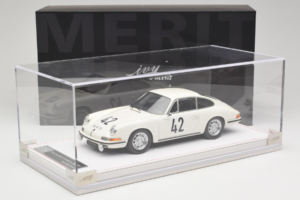 Porsche 911 S #42 R. Buchet / H. Linge Auguste Veuillet 24 Hours of Le Mans Class Winner 1967 IVY 1:18 REMC006 Ρητίνη - εικόνα 6 από 6