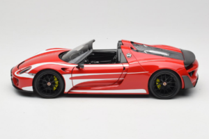Porsche 918 Spyder Weissach Package Κόκκινες Λευκές Ρίγες Minichamps 1:18 110062442-O1 Μέταλλο - εικόνα 4 από 8