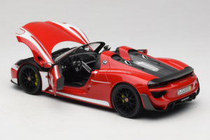 Porsche 918 Spyder Weissach Package Κόκκινες Λευκές Ρίγες Minichamps 1:18 110062442-O1 Μέταλλο - εικόνα 5 από 8
